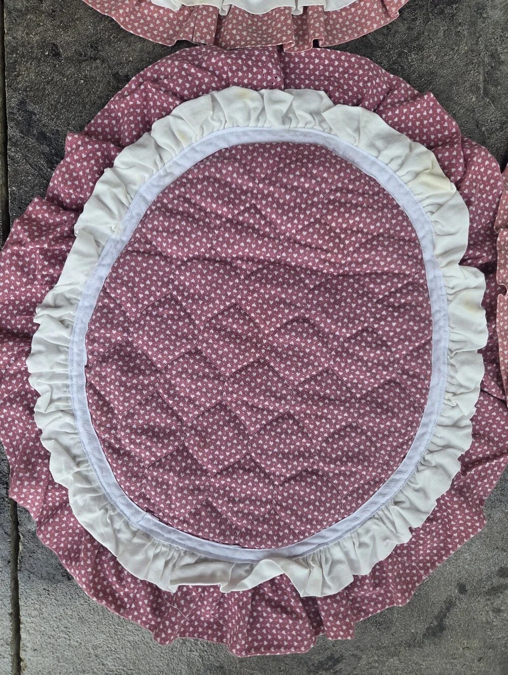 Vintage Dusty Rose Heart Quilted Oval Placemat Set with White Ruffle- Set Of 8